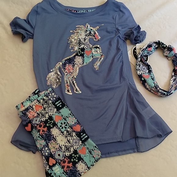 Colette Lilly Other - Girl's 3-piece unicorn & leggings set🦄